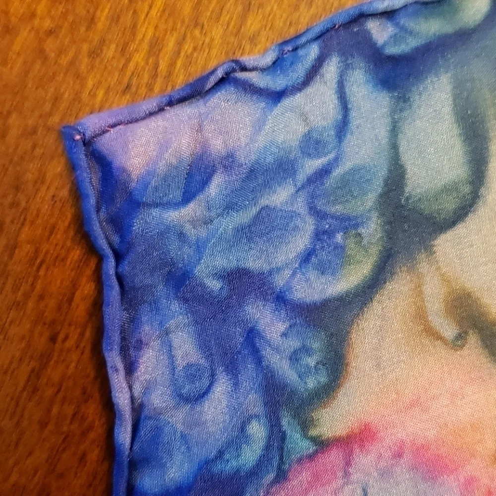 Vintage Hand Rolled Silk Scarf Tie Dye/Batik 35x33 Beautiful Gift